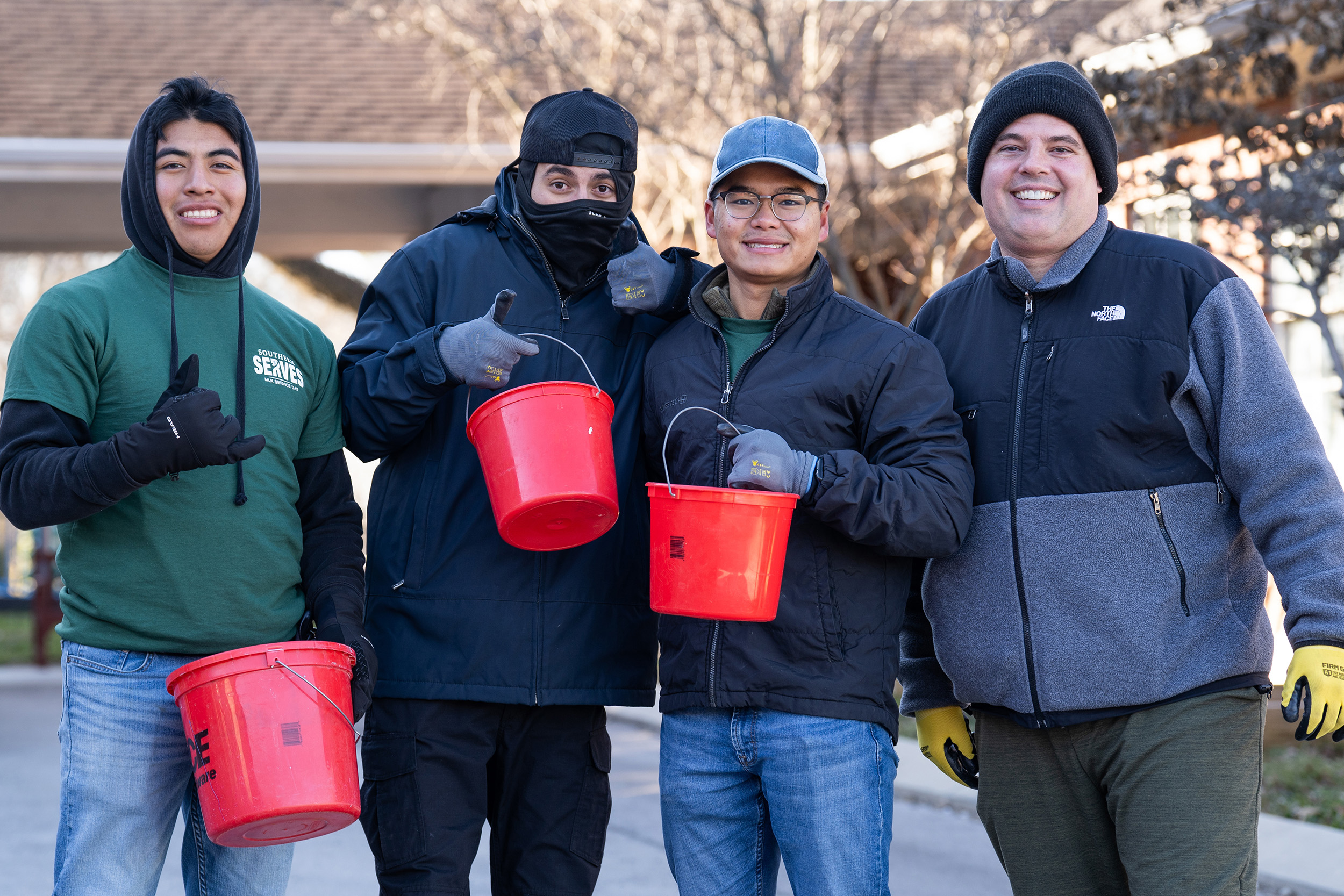 A group of Southern volunteers